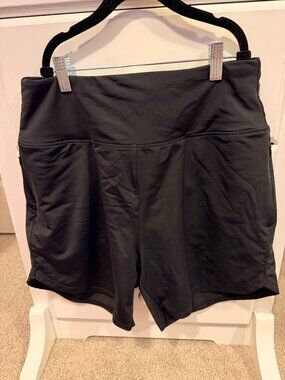 NWT Black Swim Shorts with SPF50 and Pockets! Size Large